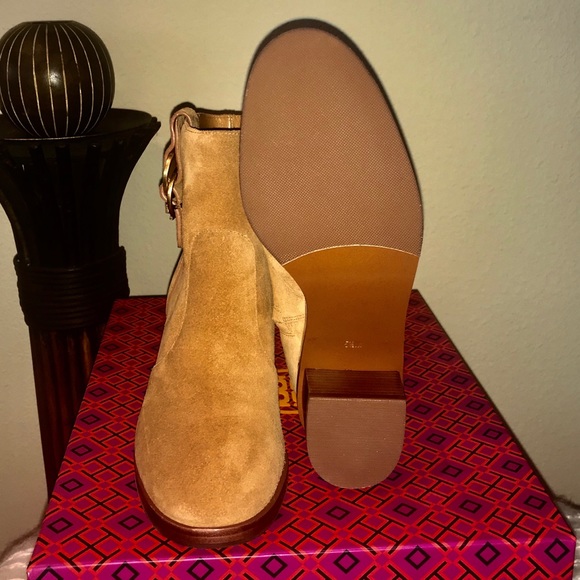 NIB TORY BURCH MARSDEN TAN SUEDE ANKLE BOOTIE - Picture 4 of 6